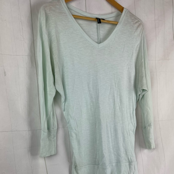 Cynthia Rowley Light Green V Neck Long Sleeve Top Size S - Picture 2 of 4